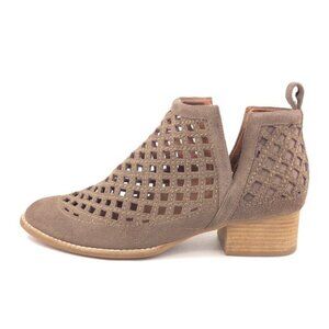Jeffrey Campbell Taggart Lattice V-Cut Ankle Booties 9